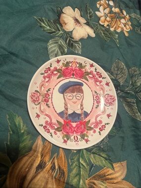 Posh Peanut American Girl Doll Molly McIntire Dessert Plate